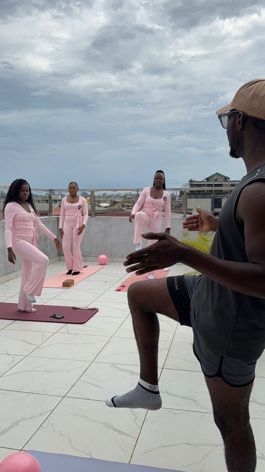 Pratique Pilates au studio Beaurn
